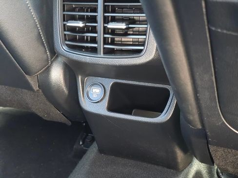 Used 2021 Kia Seltos SX w/ SX Sunroof Package AWD/4WD image 32