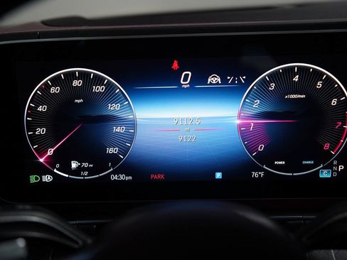 Used 2025 Mercedes-Benz Maybach GLS 600 4MATIC image 89