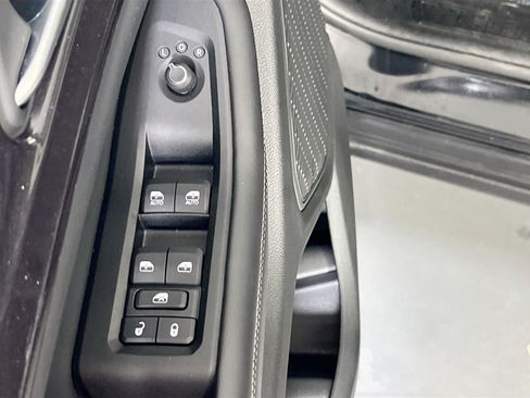 Used 2023 Jeep Grand Cherokee Laredo w/ Luxury Tech Group I AWD/4WD image 17