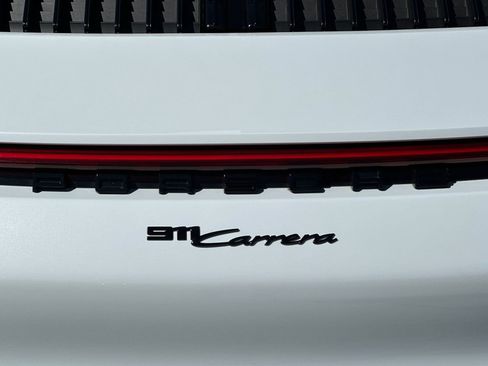 Certified 2022 Porsche 911 Carrera RWD image 38
