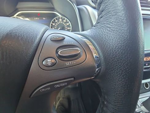 Used 2020 Nissan Murano SV image 17