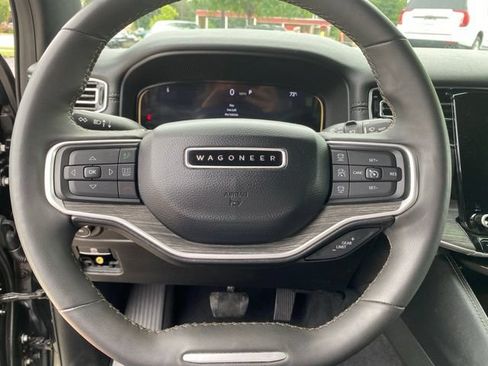 Used 2024 Jeep Wagoneer Series II AWD/4WD image 17