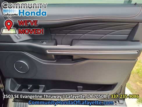 Used 2022 Ford Expedition Max Platinum RWD image 36