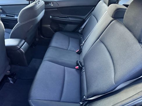 Used 2012 Subaru Impreza 2.0i Sport Premium image 6