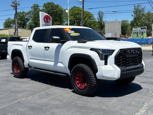 Used 2025 Toyota Tundra TRD Pro AWD/4WD image 32