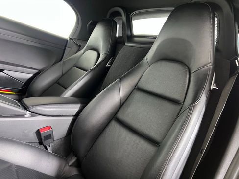 Certified 2019 Porsche 718 Boxster image 5