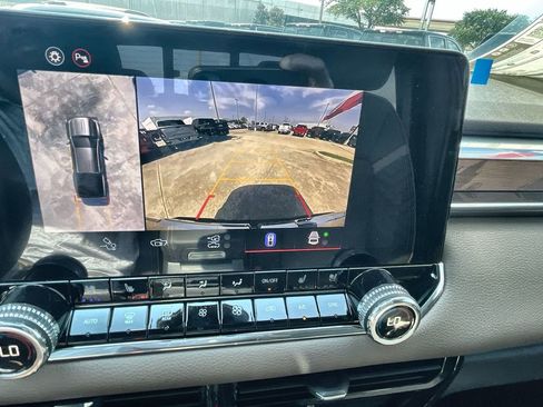 New 2026 GMC Canyon Denali w/ LPO, Denali Black Edition image 16