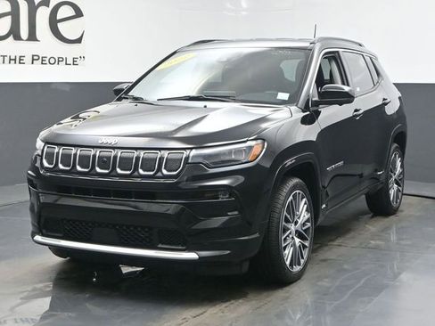 Used 2022 Jeep Compass Limited w/ Elite Group AWD/4WD image 34
