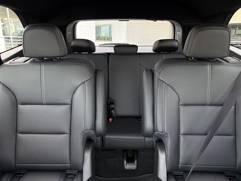 New 2026 GMC Acadia Elevation w/ Black Edition FWD image 17