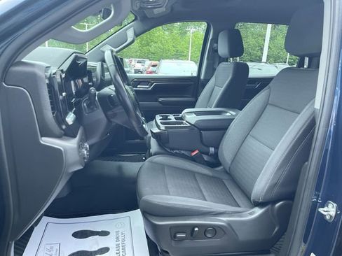 Certified 2023 Chevrolet Silverado 1500 LT AWD/4WD image 18