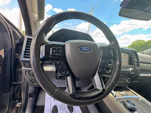 Used 2018 Ford Expedition Max Limited w/ Equipment Group 302A AWD/4WD image 17