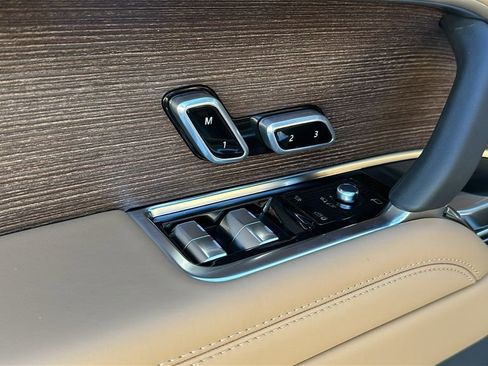 New 2026 Land Rover Range Rover SE AWD/4WD image 9