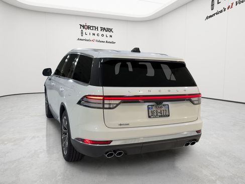 New 2026 Lincoln Aviator 2WD image 8