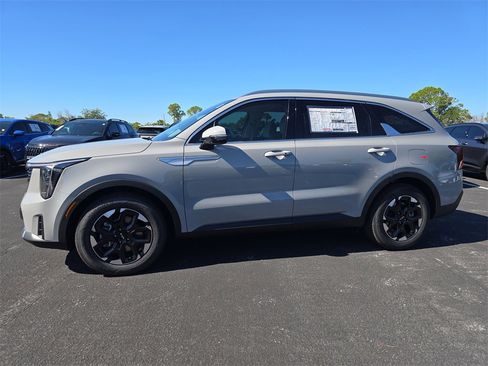 New 2026 Kia Sorento S image 5