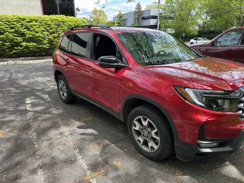 Used 2023 Honda Passport TrailSport image 5