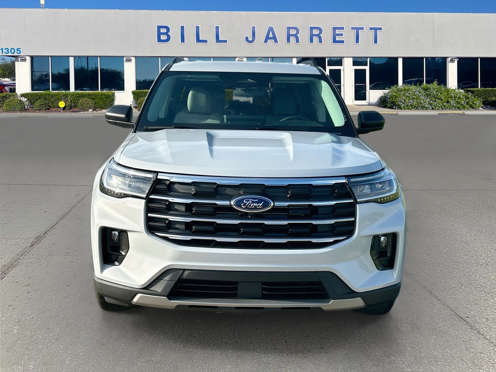 New 2026 Ford Explorer Active w/ Active Comfort Package RWD image 2