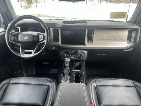 Used 2025 Ford Bronco Outer Banks image 25