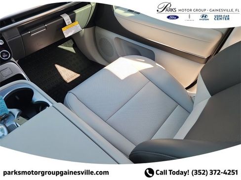 New 2026 Hyundai Ioniq 9 SEL image 14