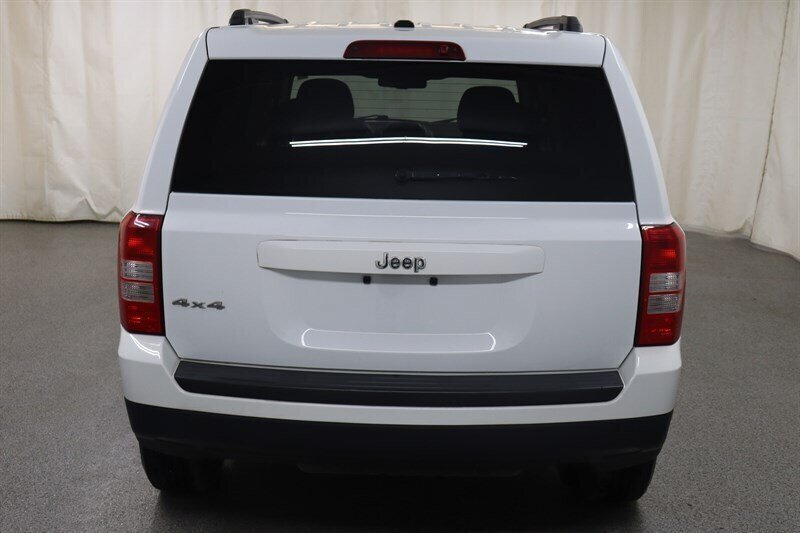 Used 2016 Jeep Patriot Sport w/ Power Value Group AWD/4WD image 6