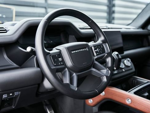Used 2023 Land Rover Defender 110 X AWD/4WD image 42