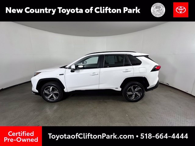 Used 2023 Toyota RAV4 SE w/ Weather & Moonroof Package AWD/4WD image 4
