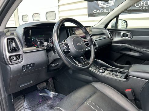 Used 2023 Kia Sorento EX image 10