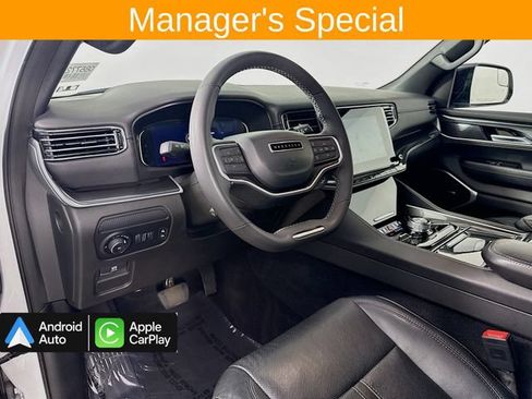 Used 2023 Jeep Wagoneer L 4WD w/ Convenience Group I image 9