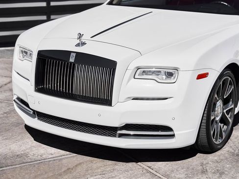 Used 2020 Rolls-Royce Wraith RWD image 7