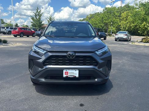 Used 2024 Toyota RAV4 XLE FWD image 6