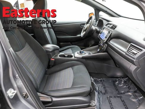 Used 2022 Nissan Leaf S image 23