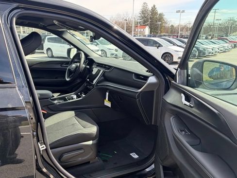 New 2026 Jeep Grand Cherokee Laredo X AWD/4WD image 24
