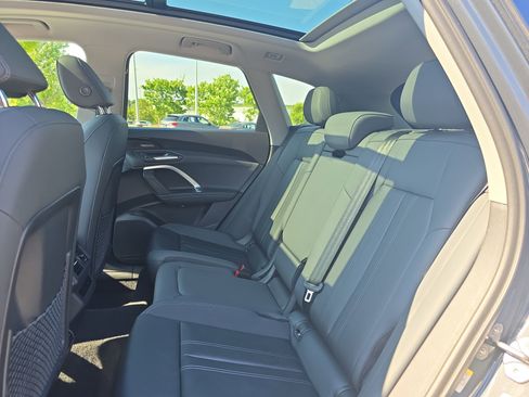 Certified 2025 Audi Q5 Premium Plus w/ Premium Plus AWD/4WD image 14