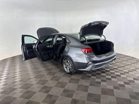 Certified 2024 Kia Forte LXS w/ LXS Technology Package FWD image 18