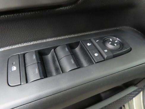 Used 2024 Toyota Tacoma Trailhunter Crew Cab image 54