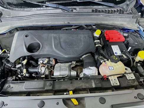 Used 2019 Jeep Renegade Limited w/ LED Lighting Group image 9