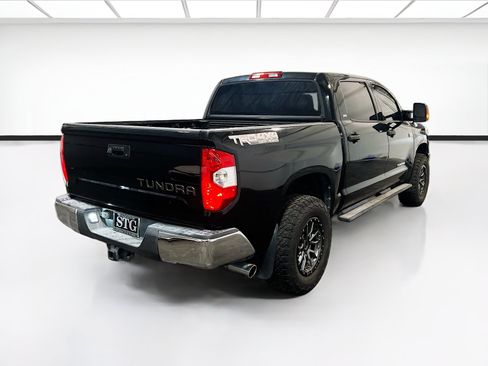 Used 2017 Toyota Tundra SR5 w/ TRD Off Road Package AWD/4WD image 4