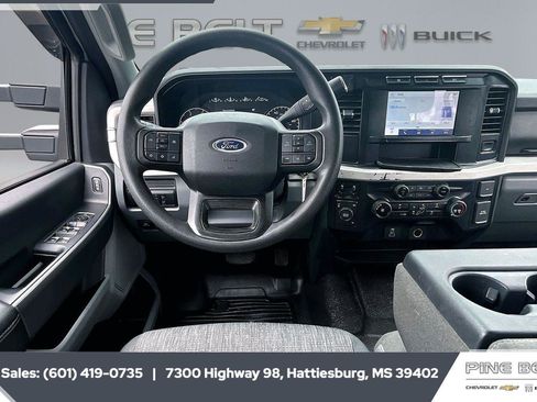 Used 2023 Ford F450 XLT w/ XLT Value Package AWD/4WD image 6