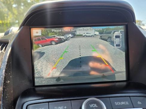 Used 2017 Ford Escape SE w/ Equipment Group 201A FWD image 17