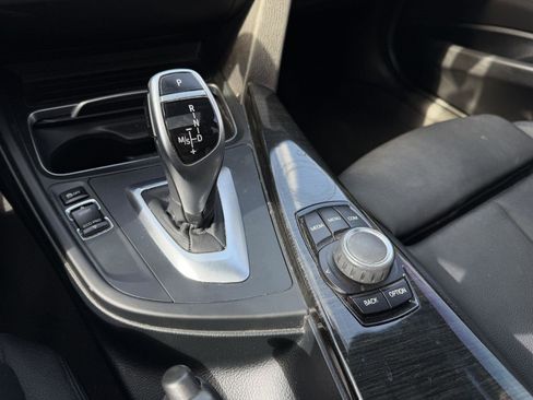 Used 2018 BMW 330i xDrive Sedan image 16