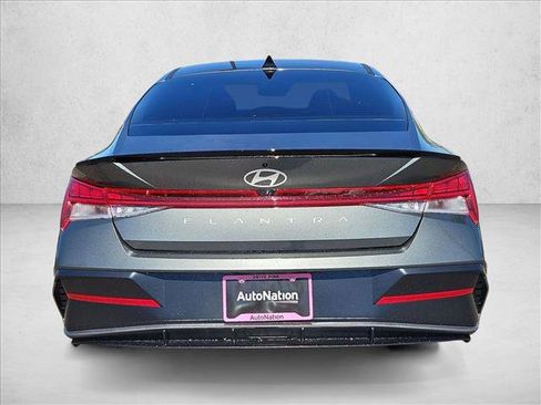 New 2026 Hyundai Elantra SEL Sport Premium image 8