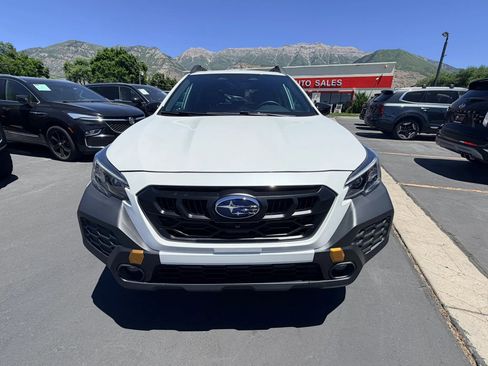 Used 2025 Subaru Outback Wilderness AWD/4WD image 9