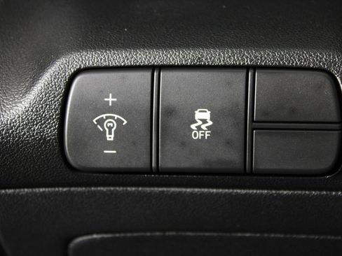 Used 2026 Hyundai Elantra Sport image 24