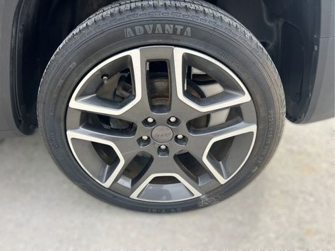 Used 2021 Jeep Renegade Sport AWD/4WD image 13