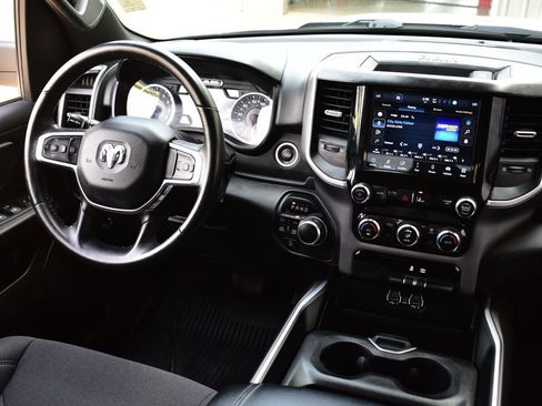 Used 2022 RAM 1500 Big Horn AWD/4WD image 30