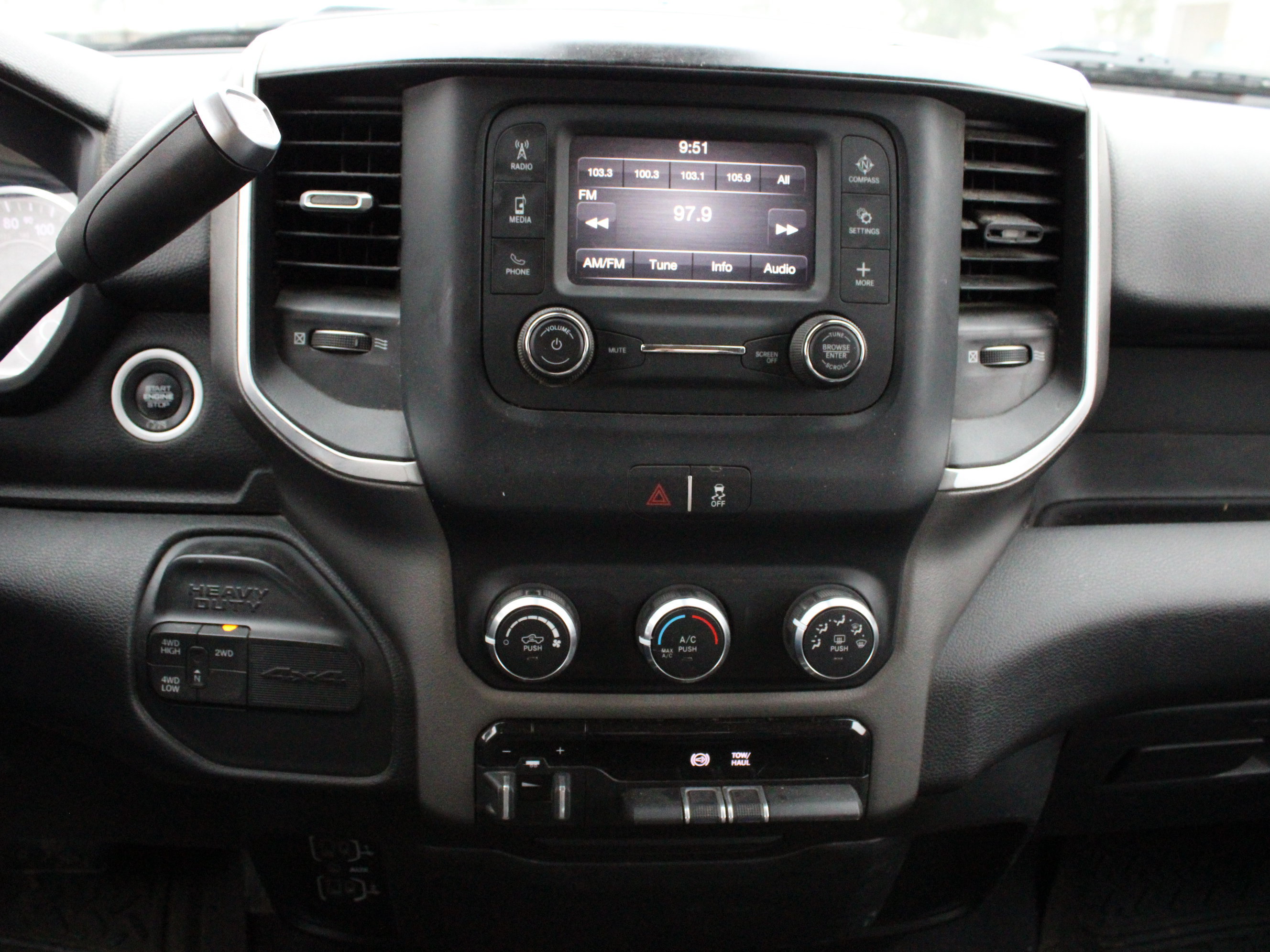 Used 2020 RAM 2500 Big Horn AWD/4WD image 14