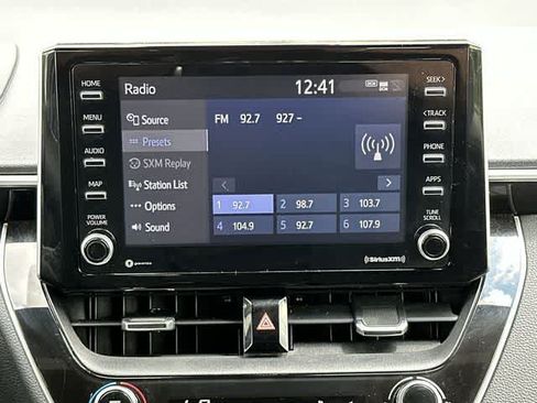 Used 2021 Toyota Corolla SE w/ Carpet Mat Package (TMS) FWD image 10