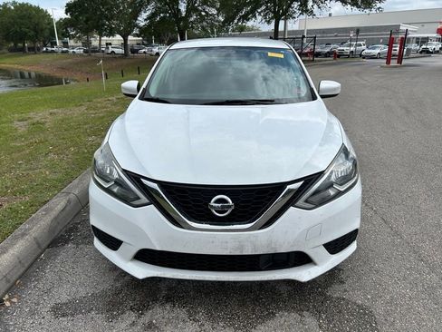 Used 2018 Nissan Sentra S image 8