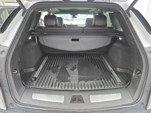 Used 2021 Cadillac XT5 Premium Luxury w/ LPO, Floor Liner Package AWD/4WD image 12