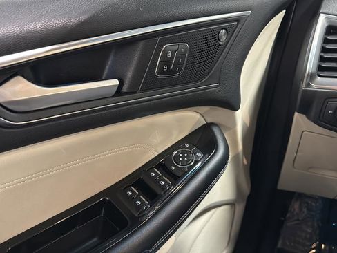 Used 2020 Ford Edge Titanium w/ Equipment Group 301A image 19