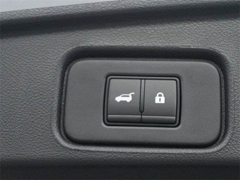 Used 2025 Nissan Pathfinder SL w/ SL Premium Package image 25